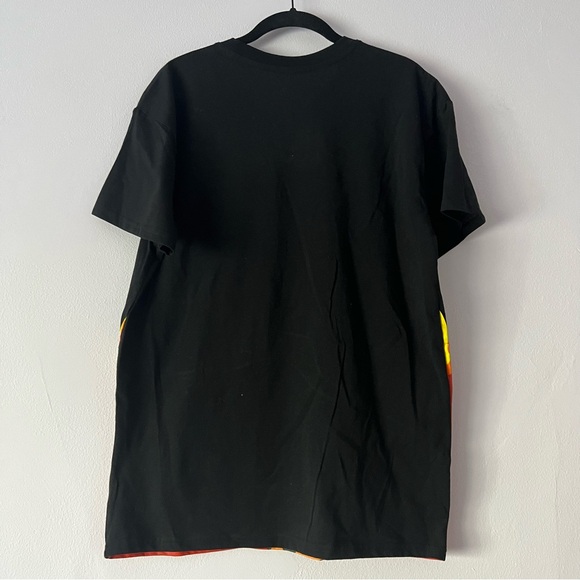 NWOT Flamin Hot Cheetos Shirt Medium - Picture 4 of 5